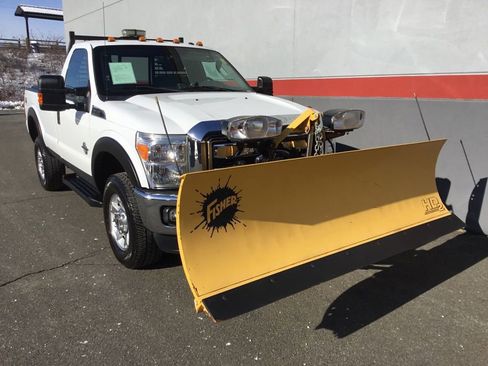 Used 2016 Ford F350 XLT w/ XLT Value Package image 2