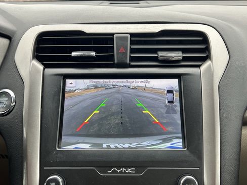 Used 2019 Ford Fusion SEL image 26