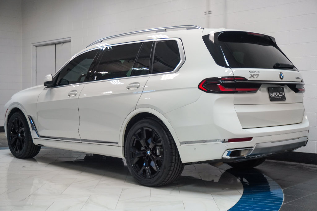 Used 2025 BMW X7 xDrive40i AWD/4WD image 36