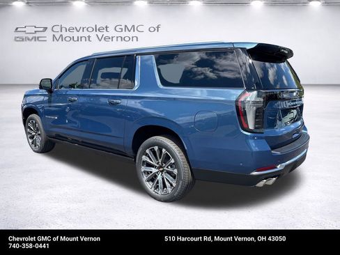 New 2026 Chevrolet Suburban High Country AWD/4WD image 3