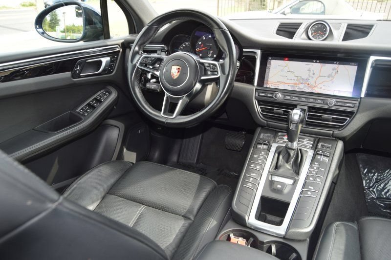 Used 2019 Porsche Macan AWD/4WD image 22