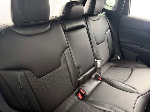 New 2026 Jeep Compass Latitude image 19