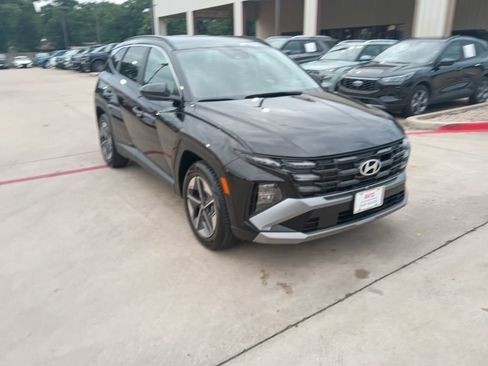 Used 2025 Hyundai Tucson SEL FWD image 6