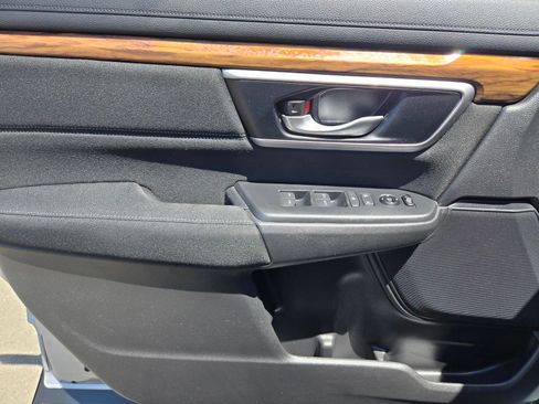 Used 2018 Honda CR-V EX image 16