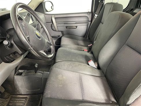 Used 2013 Chevrolet Silverado 1500 LS image 2