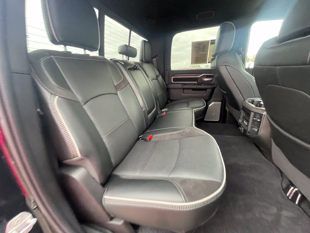 Used 2025 RAM 3500 Laramie AWD/4WD image 27