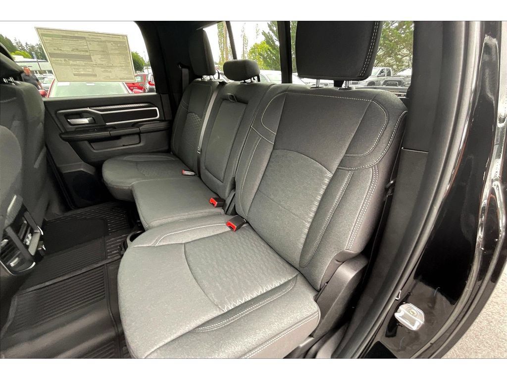 Used 2025 RAM 2500 Big Horn AWD/4WD image 10