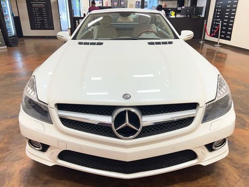 Used 2009 Mercedes-Benz SL 550 image 12