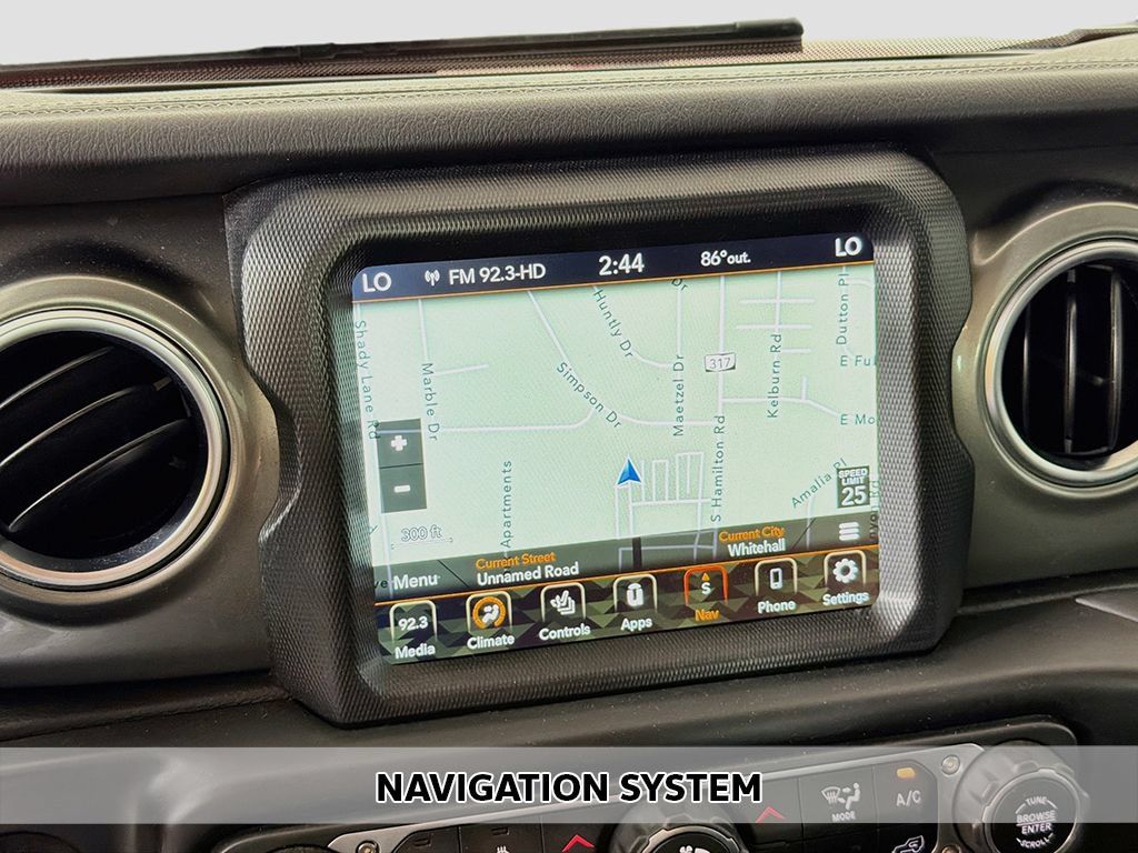 Used 2021 Jeep Wrangler Unlimited Sahara w/ Uconnect 4C Nav & Sound Group AWD/4WD image 3