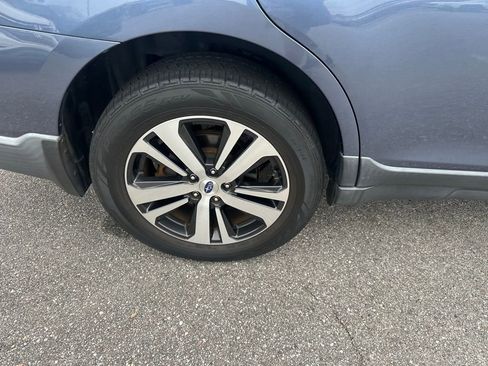 Used 2018 Subaru Outback 2.5i Limited image 5
