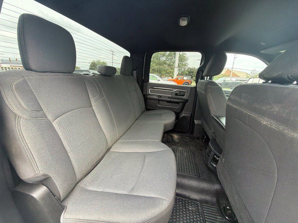 Used 2022 RAM 3500 Tradesman w/ Chrome Appearance Group AWD/4WD image 20
