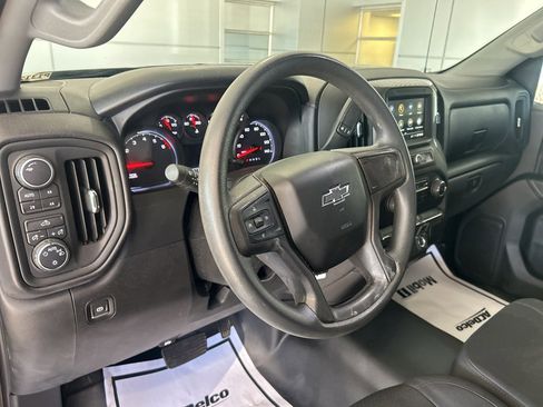 Used 2019 Chevrolet Silverado 1500 Custom Trail Boss w/ Custom Convenience Package image 12