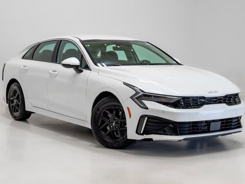 Used 2025 Kia K5 LXS FWD image 6