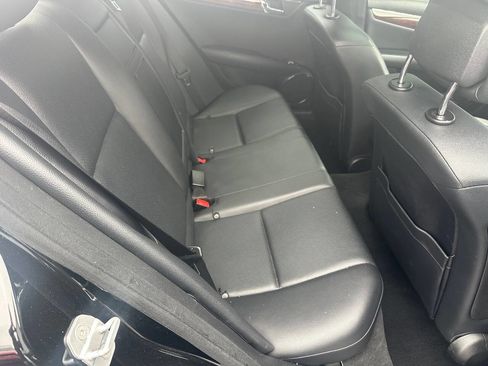 Used 2011 Mercedes-Benz C 300 4MATIC Sedan w/ Multimedia Pkg image 10
