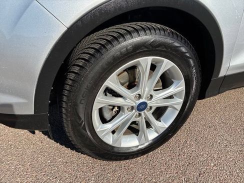 Used 2019 Ford Escape SE AWD/4WD image 4