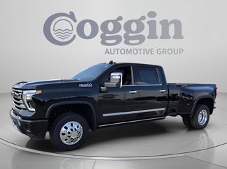 New 2026 Chevrolet Silverado 3500 High Country w/ High Country Premium Package AWD/4WD video 1