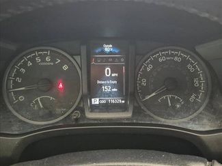 Used 2018 Toyota Tacoma TRD Off-Road AWD/4WD video 4