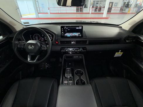 Used 2025 Honda Pilot EX-L image 22