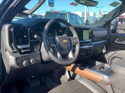 New 2026 Chevrolet Silverado 3500 High Country w/ High Country Premium Package AWD/4WD image 7
