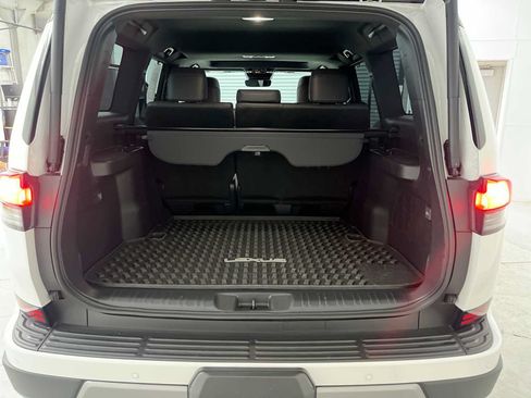 Used 2024 Lexus GX 550 AWD/4WD image 27