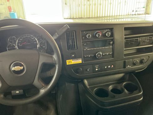 Used 2019 Chevrolet Express 2500 w/ Driver Convenience Package RWD image 17