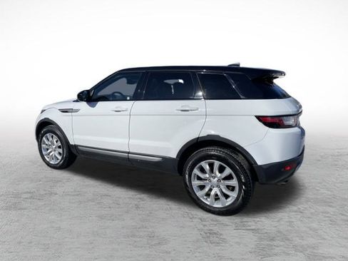 Used 2017 Land Rover Range Rover Evoque SE image 5
