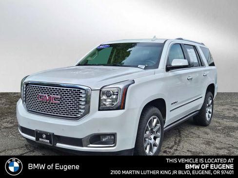 Used 2017 GMC Yukon Denali w/ Open Road Package AWD/4WD image 7