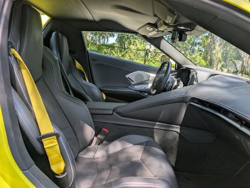 Used 2022 Chevrolet Corvette Stingray Preferred Conv w/ Z51 Performance Package RWD image 18