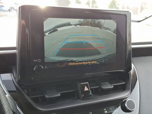 Used 2025 Toyota Corolla LE FWD image 19