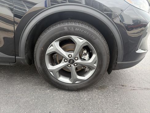 Used 2025 Ford Escape ST-Line w/ Equipment Group 301A FWD image 6