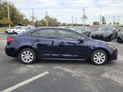 Certified 2025 Toyota Corolla LE image 8