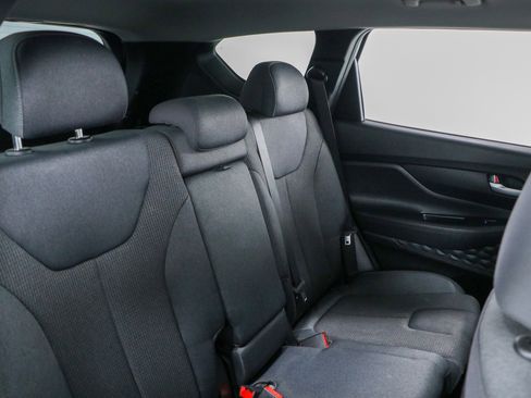 Used 2019 Hyundai Santa Fe SE image 27