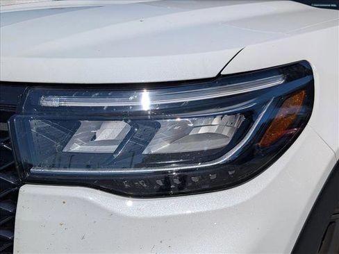 Certified 2025 Ford Explorer ST RWD image 2