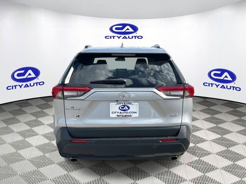 Used 2024 Toyota RAV4 XLE image 5