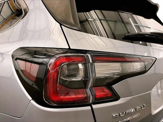 Used 2021 Subaru Outback Premium AWD/4WD image 28