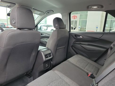 Used 2022 Chevrolet Equinox LT FWD image 13