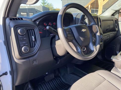 Used 2024 Chevrolet Silverado 1500 W/T w/ Trailering Package AWD/4WD image 2