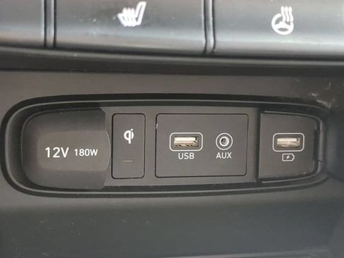 Used 2020 Hyundai Santa Fe Limited AWD/4WD image 21