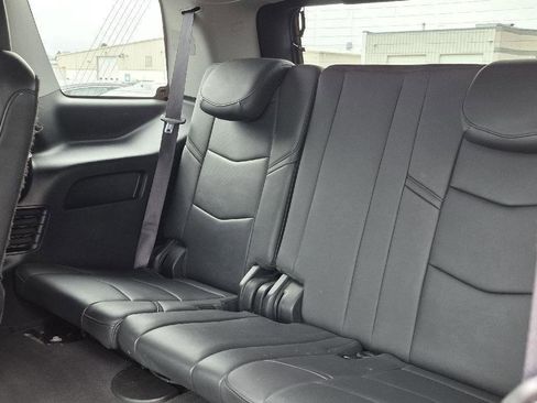 Used 2020 Cadillac Escalade Premium Luxury w/ Escalade Sport Edition image 8