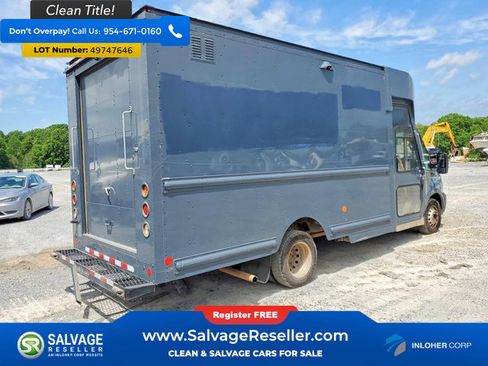 Used 2021 Ford Transit 350 DRW RWD image 4