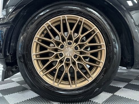 Used 2019 Ford F150 XLT w/ Equipment Group 302A Luxury image 12