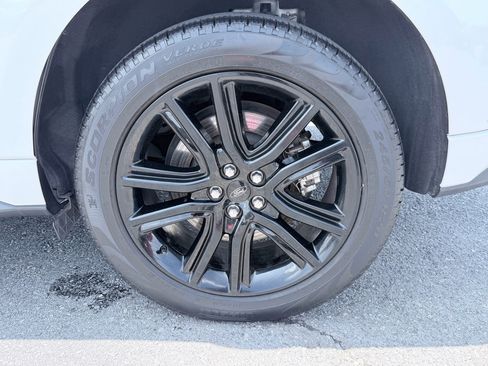 Used 2024 Ford Edge ST-Line AWD/4WD image 38
