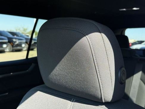 New 2026 GMC Acadia Elevation image 18