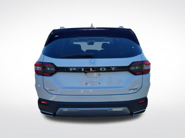 New 2026 Honda Pilot Touring image 15
