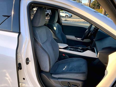 Used 2023 Lexus RZ 450e Premium w/ Accessory Package (Z1) image 8