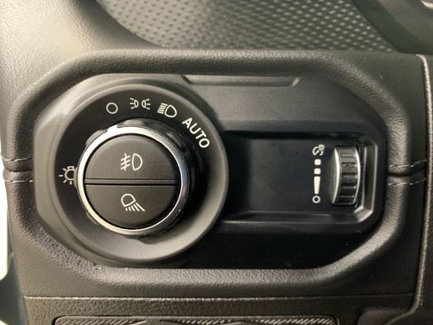 Used 2024 Jeep Gladiator Rubicon w/ Safety Group image 22