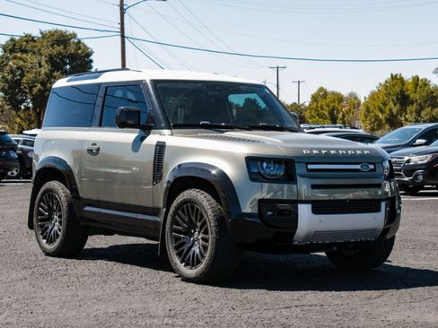 Used 2023 Land Rover Defender 90 S AWD/4WD image 3