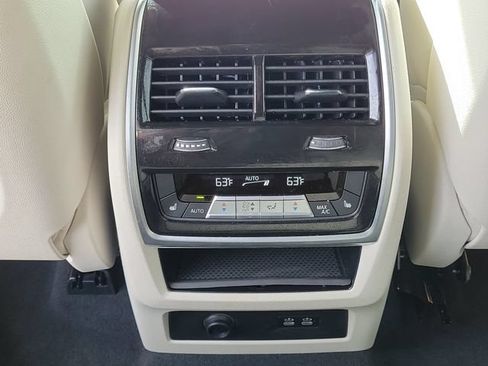 Used 2024 BMW X7 M60i w/ Executive Package AWD/4WD image 15