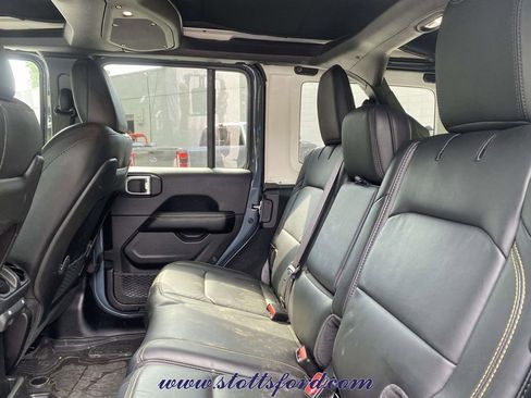 Used 2024 Jeep Wrangler Unlimited Rubicon 392 AWD/4WD image 10