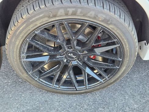 Used 2021 Dodge Durango R/T w/ Technology Group AWD/4WD image 10
